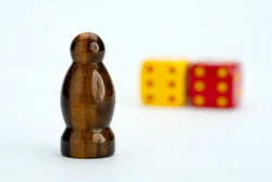 Catan Premium Robber & Dice - Tiger Eye