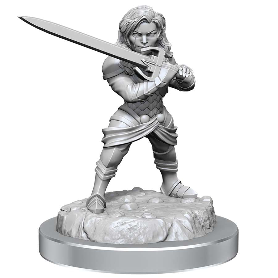 Wizkids Small: Human Wizard Female and Halfling Holy Warrior Female 90550